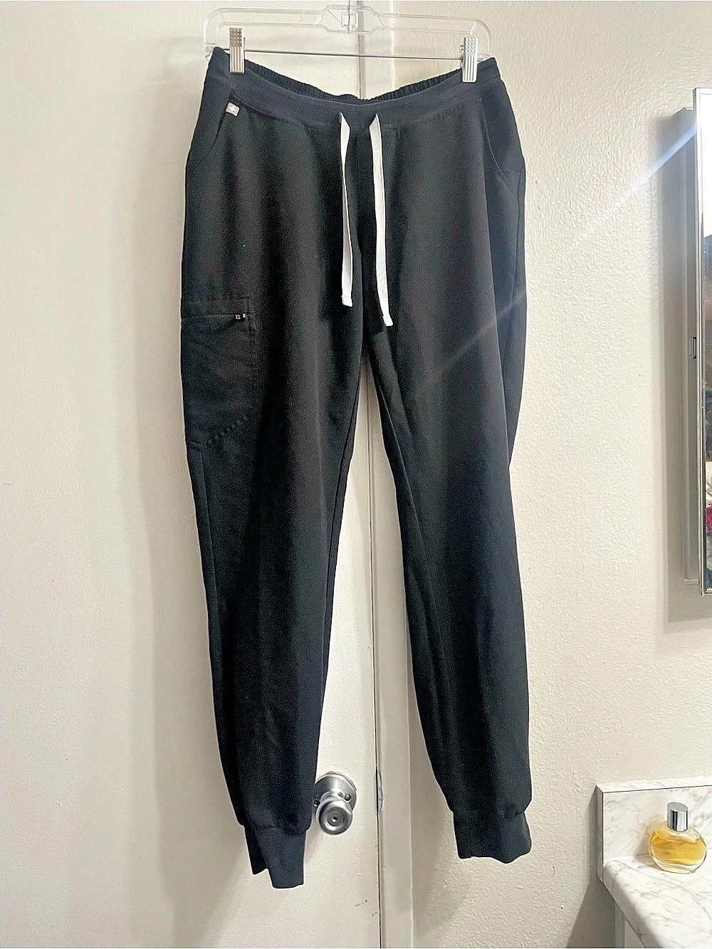 FIGS Technical Collection Joggers Black Small Like New